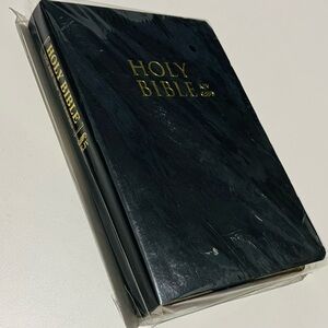 Holy Bible King James Version (Faux Leather Black) KJV Outreach *BRAND NEW*